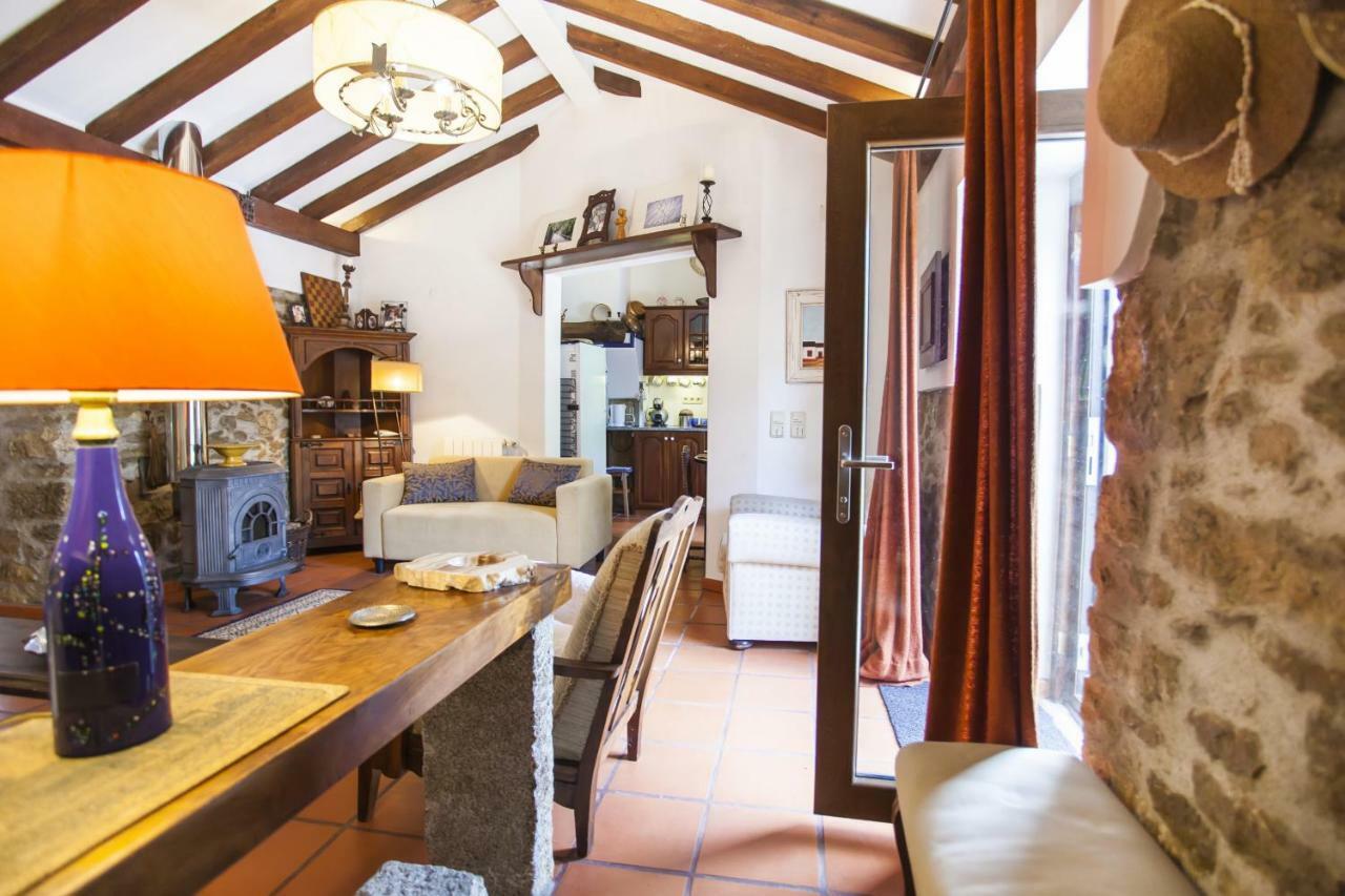 Beautiful Country House&romantic Garden Holiday home Sintra